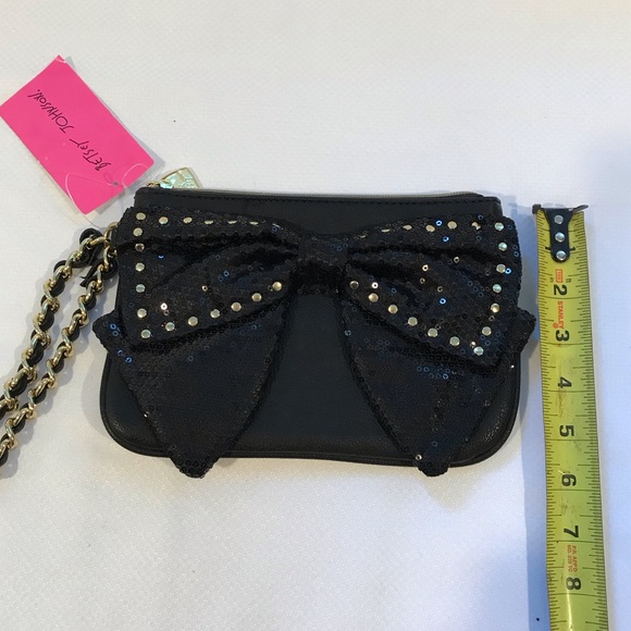 NWT Betsey Johnson Black Bow Dressy Clutch/ Wristlet Zip closure, - Picture 4 of 6